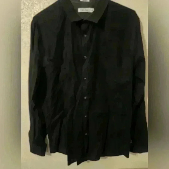 Calvin Klein Men’s Button Down Black with very very Lighter Black Stripes XL TG - Picture 1 of 3